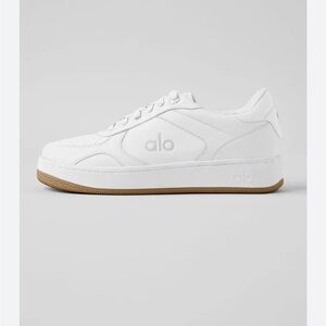 Alo recovery mode sneakers size 9 women (7.5 men)